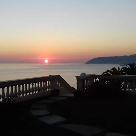 Villa Mare E Relax - La Ai Tre Ponti - Trilocale Sanremo